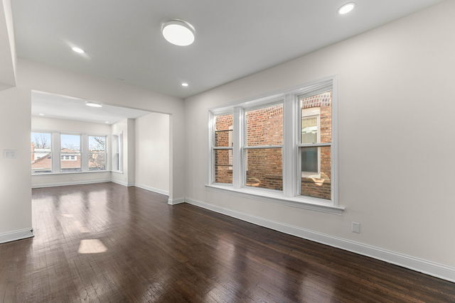Property Photo: 7532 S Champlain Avenue 1st IL 60619