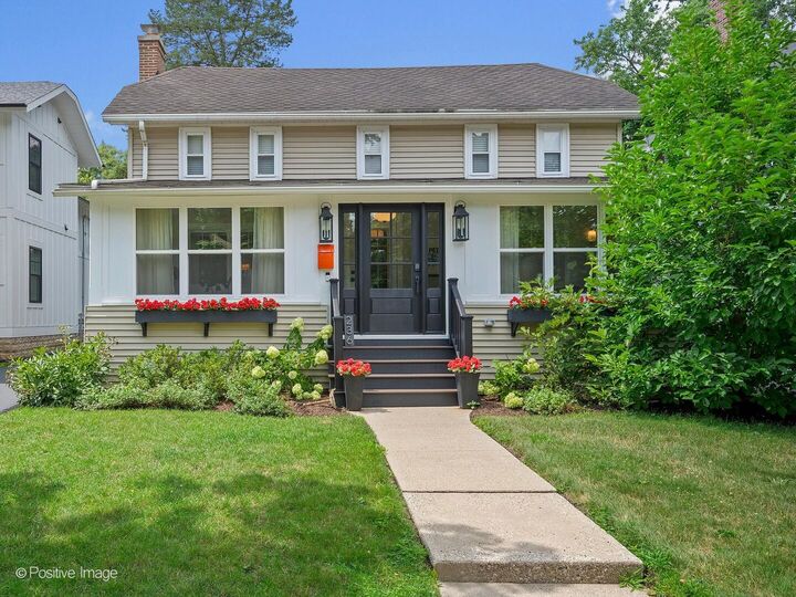 Property Photo:  236 S Brainard Avenue  IL 60525 