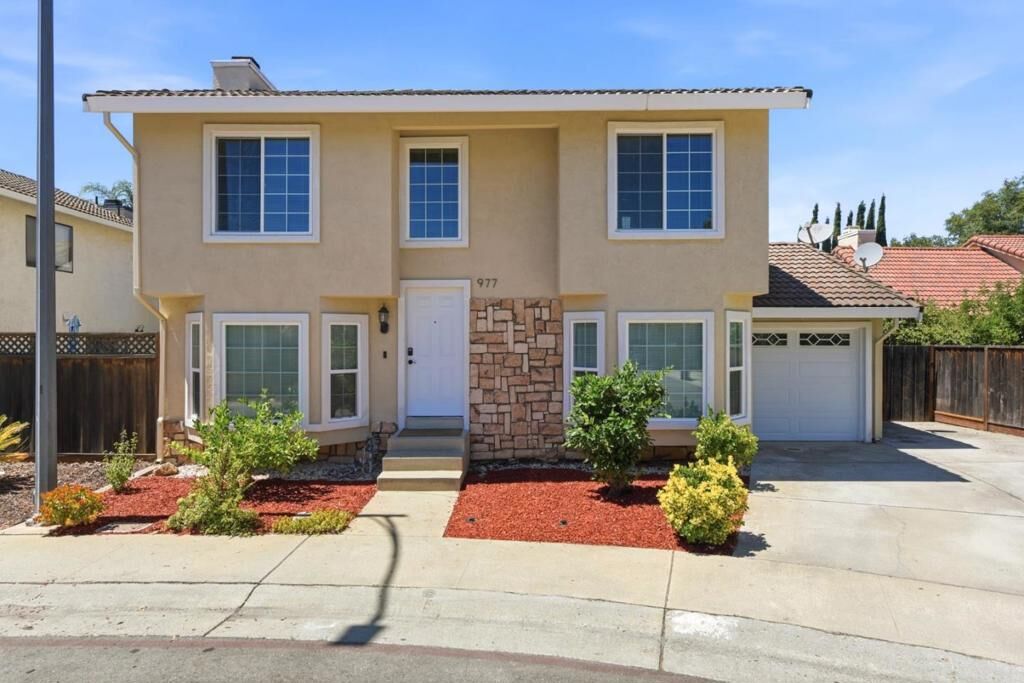 Property Photo:  977 Ivory Creek Drive  CA 95120 