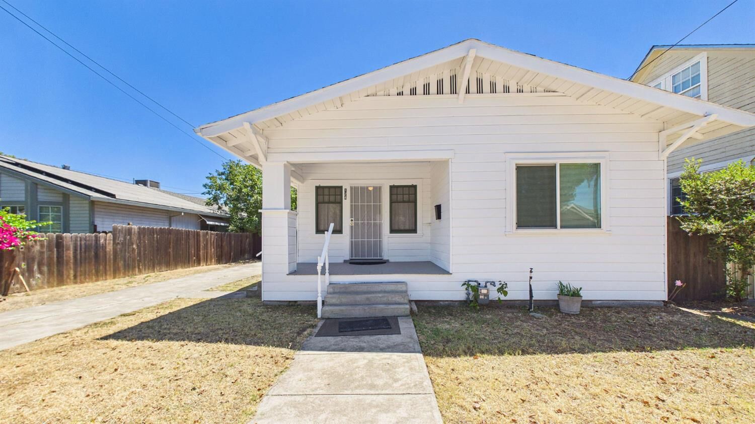 Property Photo:  124 E Anderson Street  CA 95206 