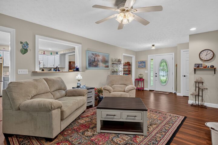 Property Photo:  161 Ponder Ln  TN 37166 