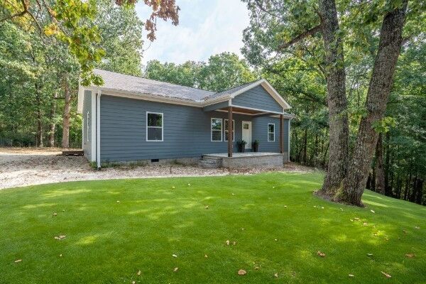 Property Photo: 417 Market St TN 38485