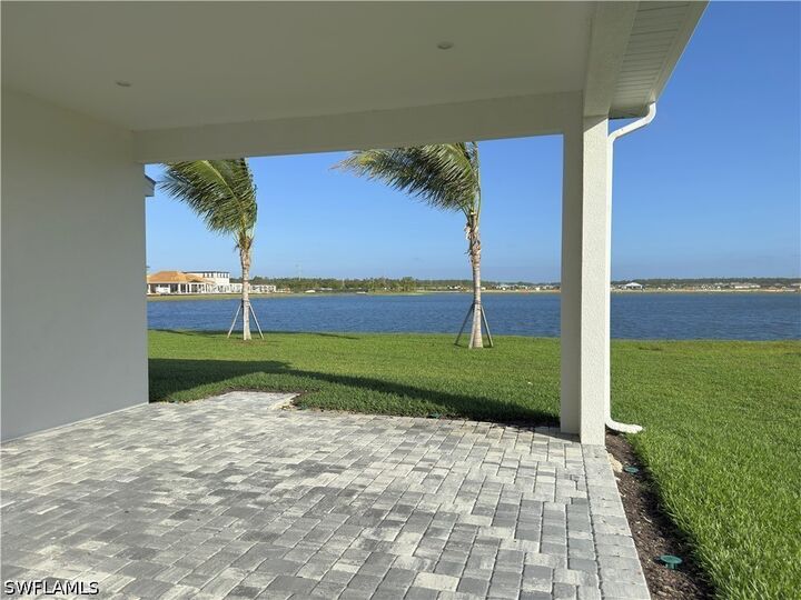 Property Photo: 9077 Wisteria Way FL 34114