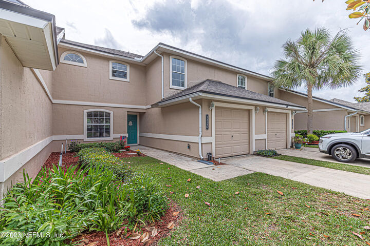 Property Photo:  2315 Wood Hollow Lane C  FL 32003 