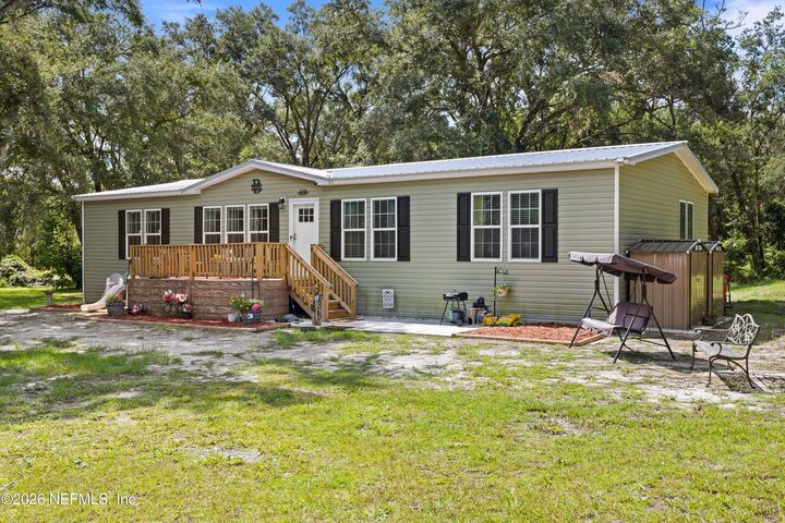 Property Photo:  152 SW Jim Ward Street  FL 32038 