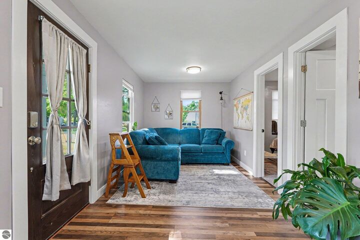 Property Photo: 703 N Henry Street MI 48858