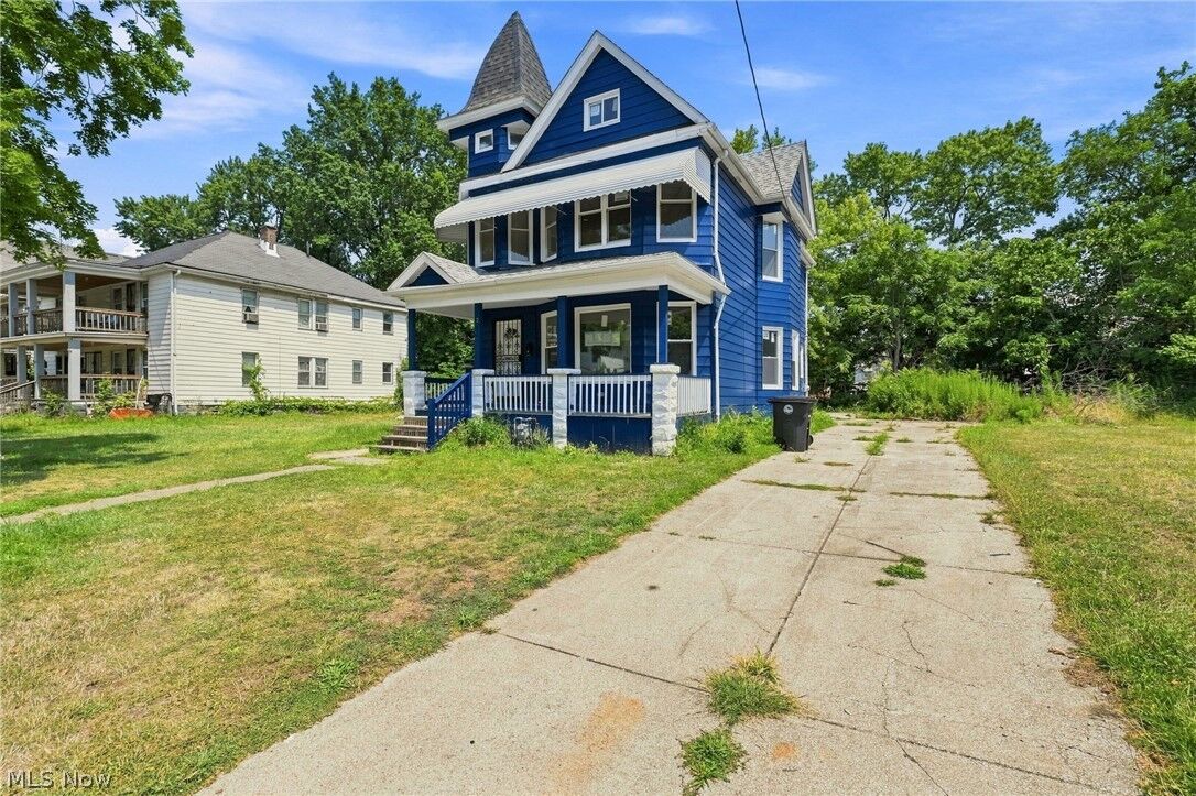 Property Photo:  675 E 115  OH 44108 