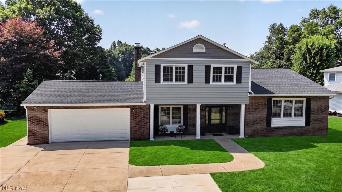Property Photo: 423 Winding Way OH 44281