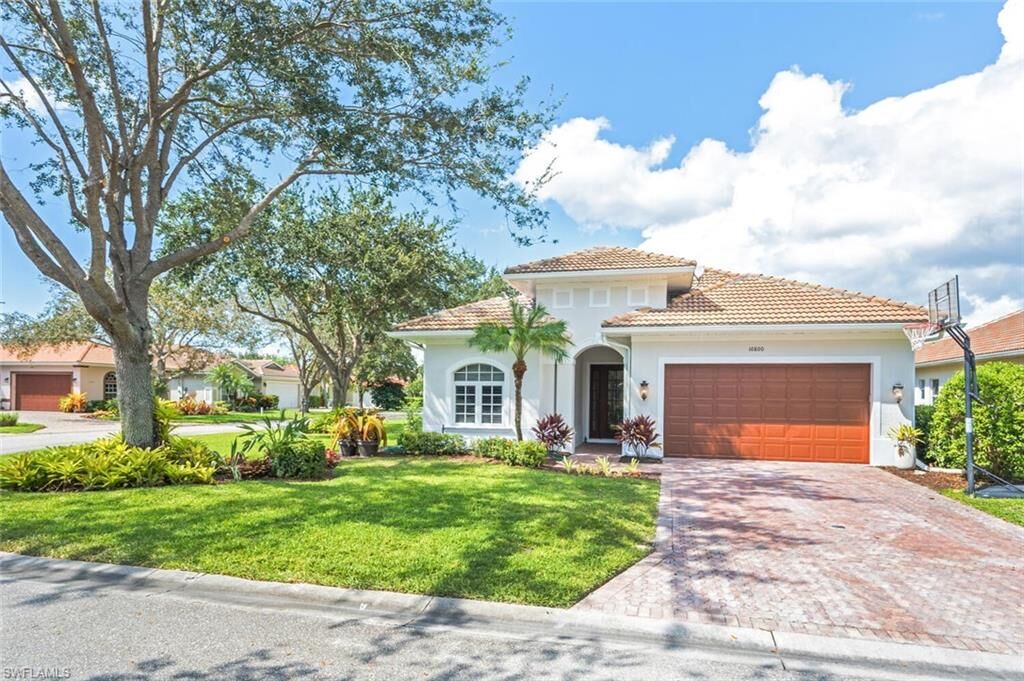 Property Photo: 10800 Fieldfair Dr FL 34119