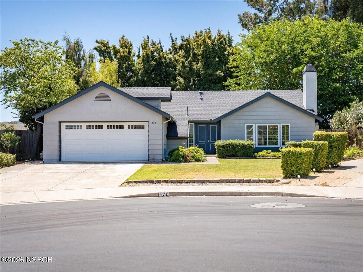Property Photo:  470 Wilson Court  CA 93455 