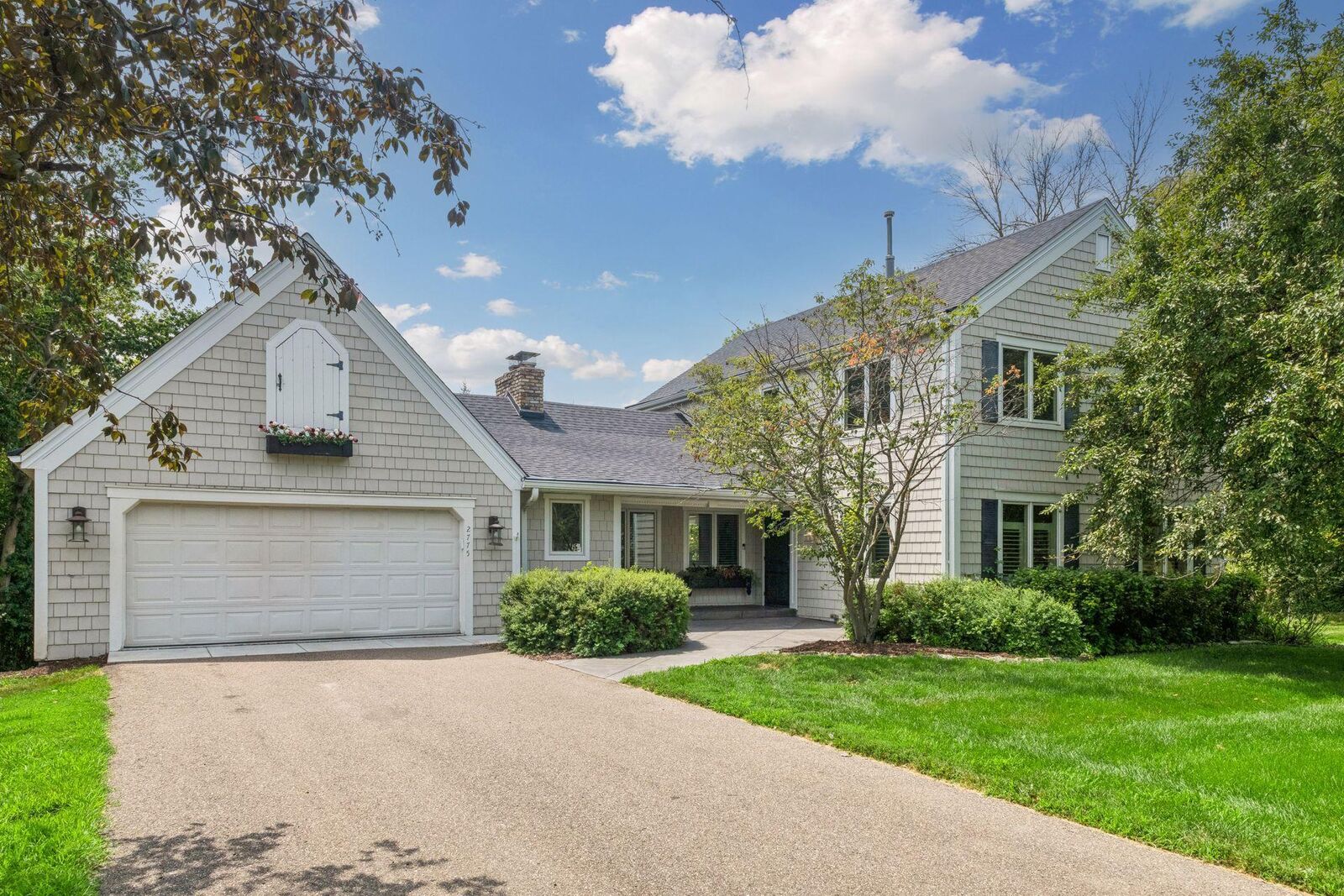 Property Photo:  2775 White Oak Circle  MN 55356 