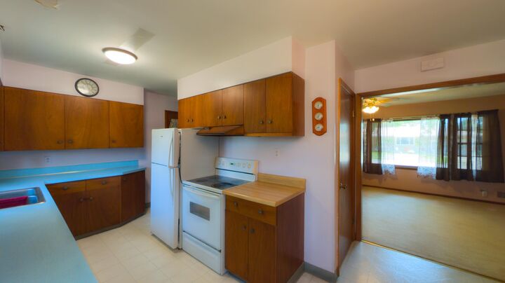 Property Photo:  2214 Milo Avenue  MN 56007 