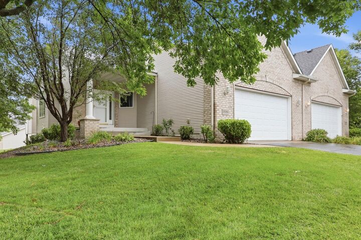 Property Photo: 20584 Kearney Path MN 55044