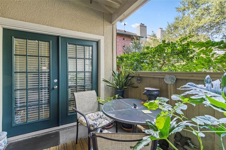 Property Photo: 8601 Park Lane 612 TX 75231