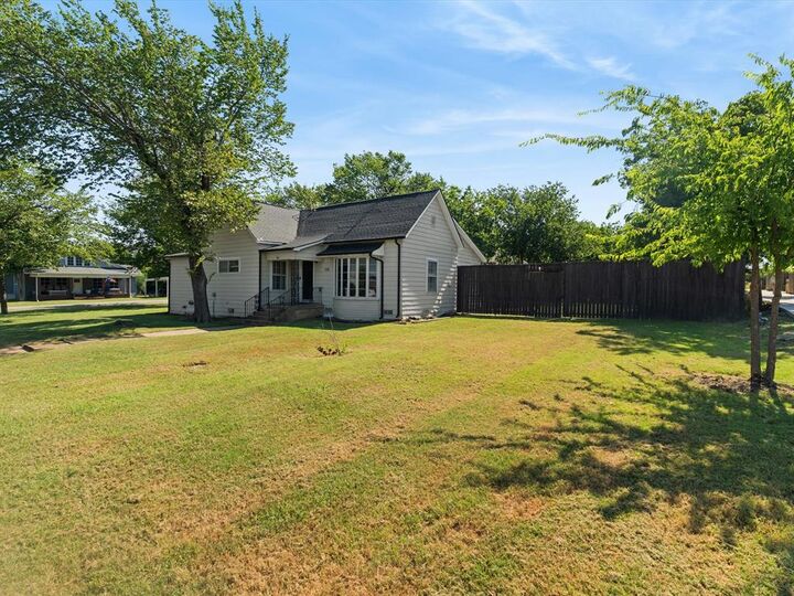 Property Photo: 108 N Baker Street TX 75125