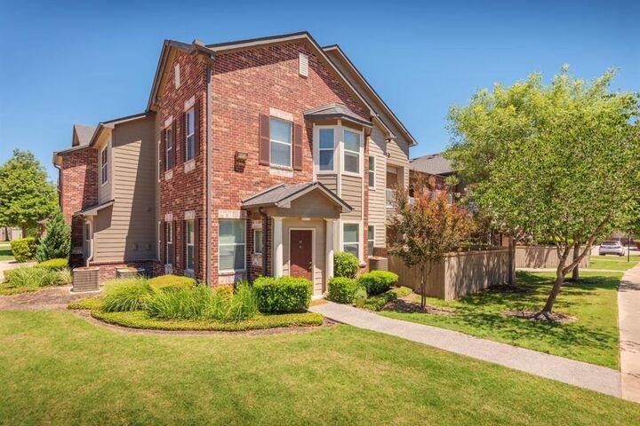 Property Photo: 12101 Dessau Road 1406 TX 78754