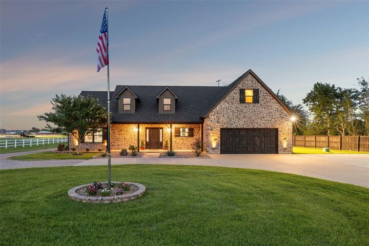 Property Photo:  14714 US Highway 377  TX 76273 