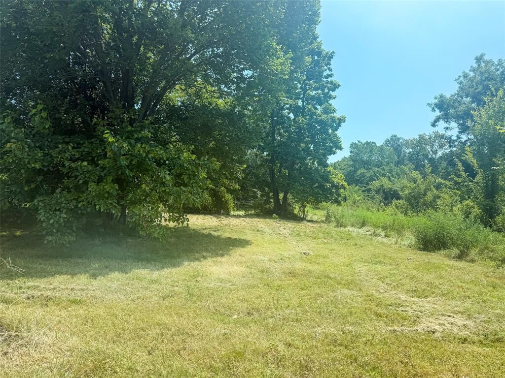 Property Photo:  1220 &Amp 1230 NW 12 1/2 St.  TX 75460 