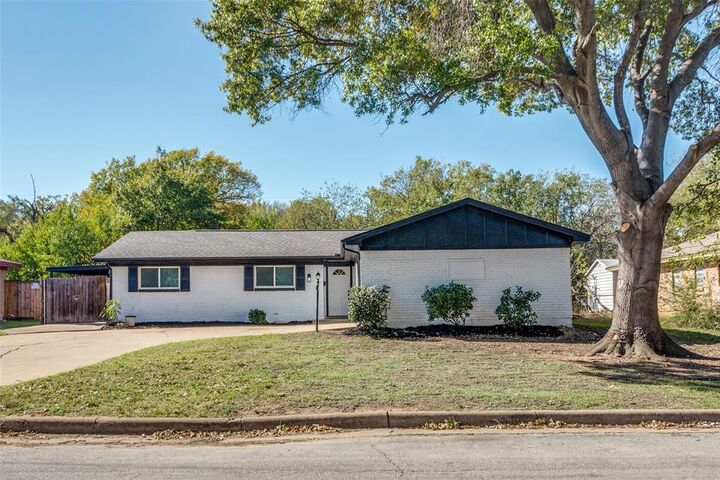 Property Photo:  7012 Trimble Drive  TX 76134 