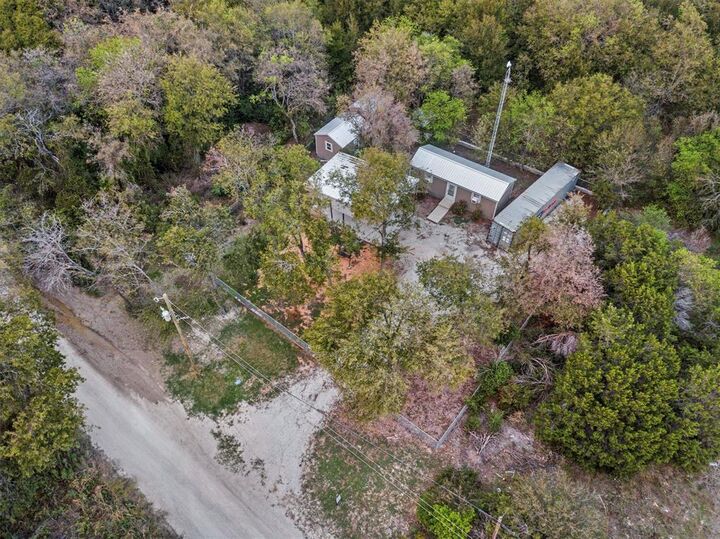 Property Photo: 226 Waupoo Trail TX 76692