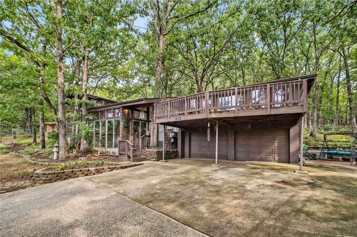 Property Photo:  1632 E 5th Street  AR 72701 