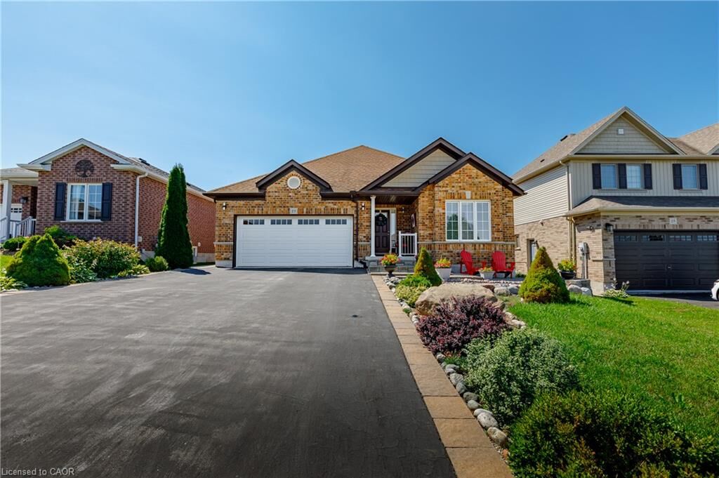 Property Photo: 29 English Crescent ON N0J 1S0