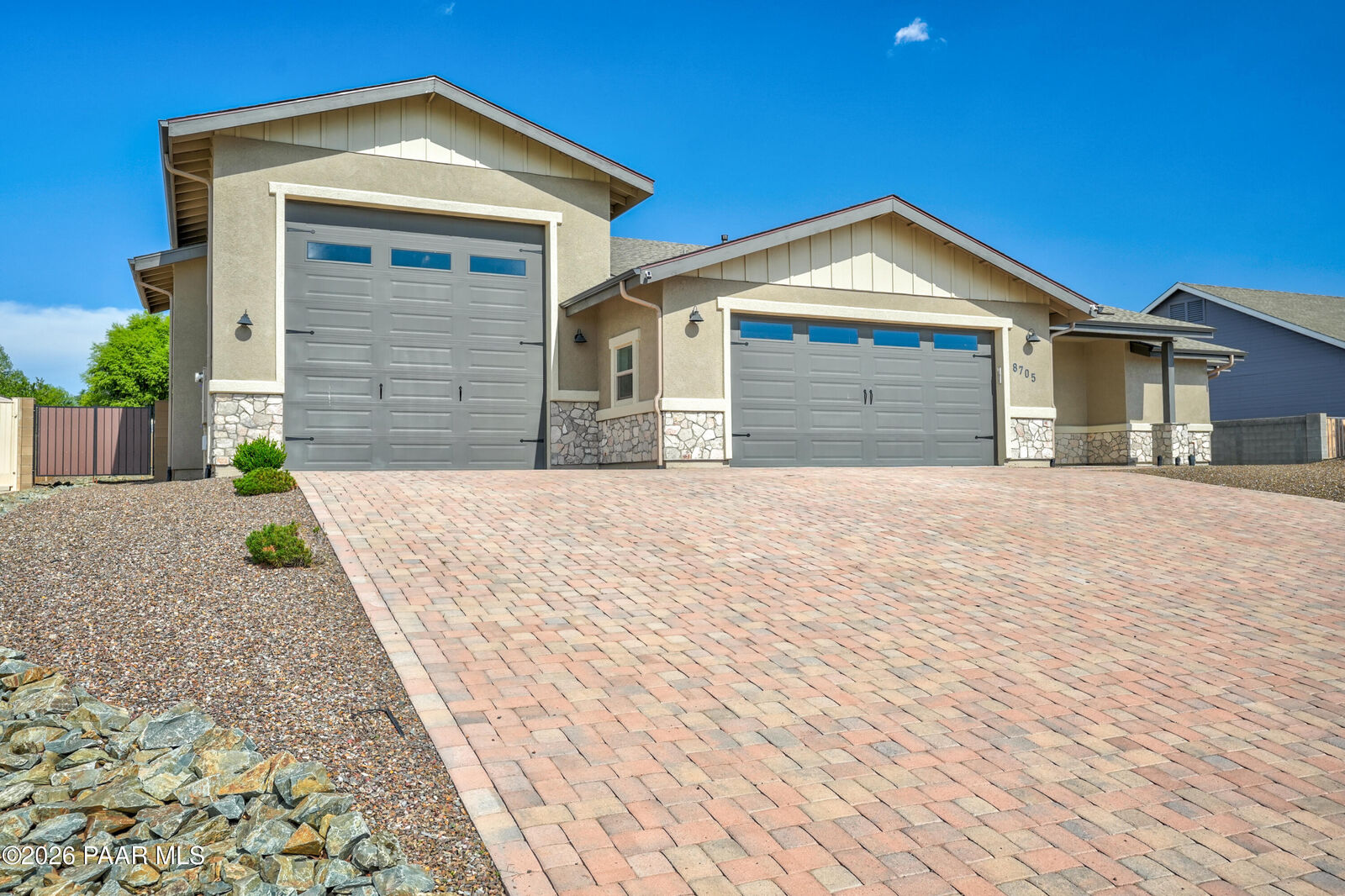 Property Photo: 8705 N Roughrider Road AZ 86315