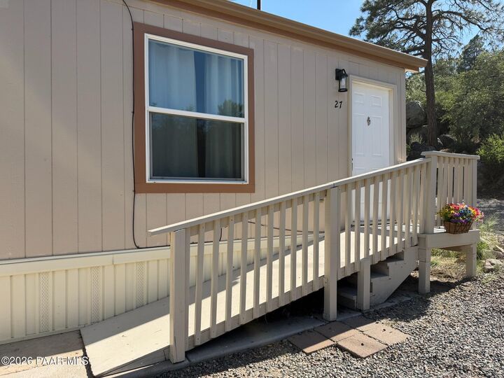 Property Photo:  615 West Street 27  AZ 86305 