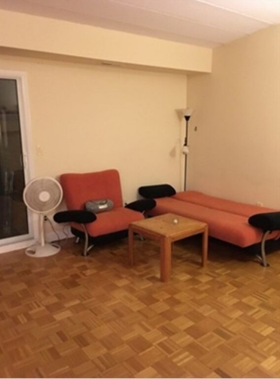 Property Photo: 300 Tremont St 15 MA 02458