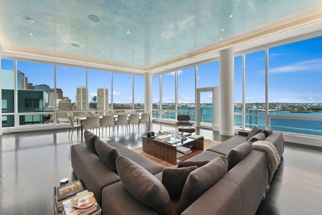 Property Photo:  50 Liberty Ph-2A  MA 02210 