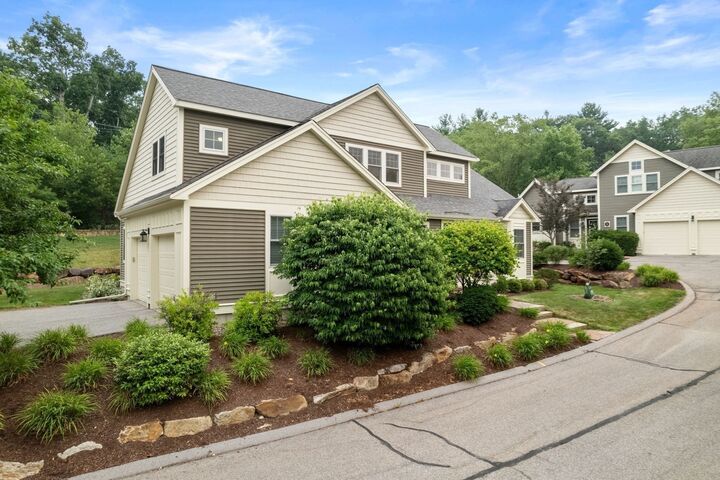 Property Photo: 3 McGill Ct 21-4 MA 01748