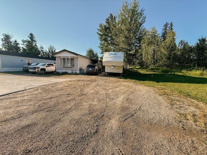 Property Photo:  5311 60 Street 107  AB T4T 1N2 