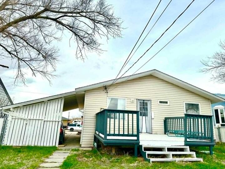 Property Photo: 14 Spruce Drive AB T0J 0Y7