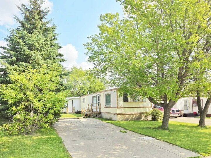 Property Photo: 4206 54 Street AB T9S 1J6
