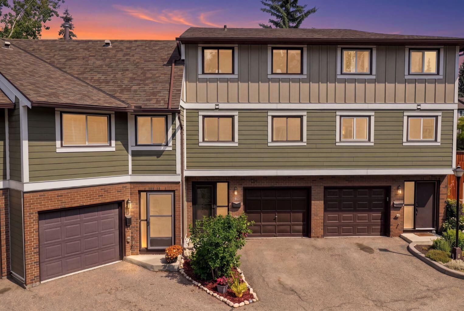 Property Photo: 8533 Silver Springs Road NW 20 AB T3B 4A6