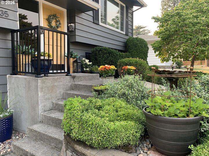 Property Photo: 1335 NW 133rd Ave OR 97229