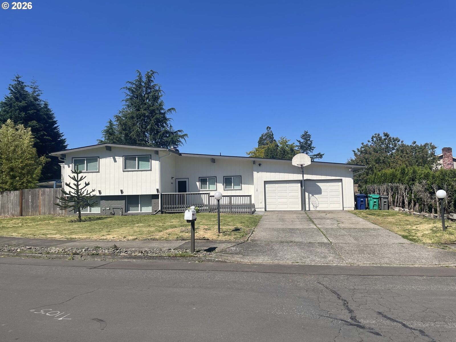 Property Photo: 1021 NE 195th Ave OR 97230