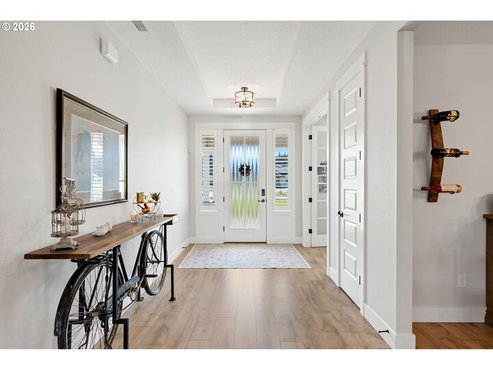 Property Photo: 136 Klazina Ct WA 98674
