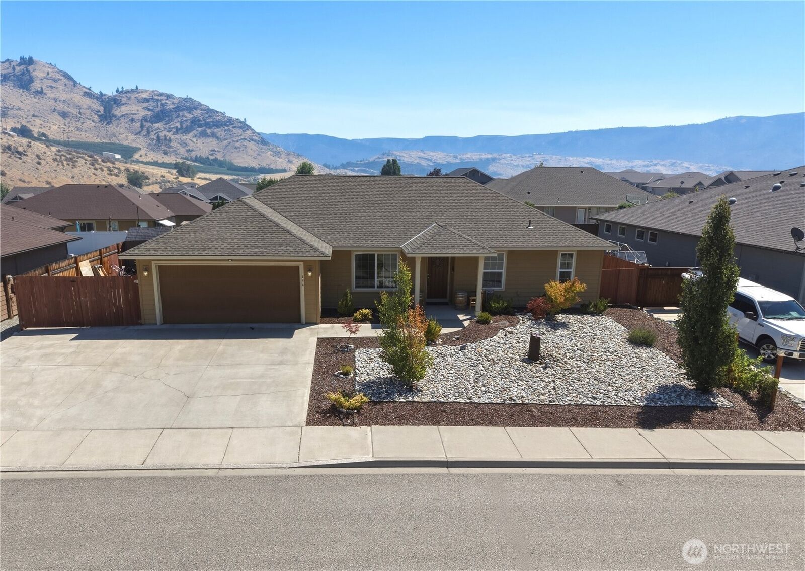 Property Photo: 434 N Wilson Street WA 98816