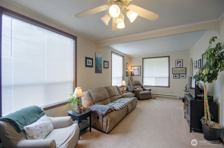 Property Photo: 664 NW New York Avenue WA 98532