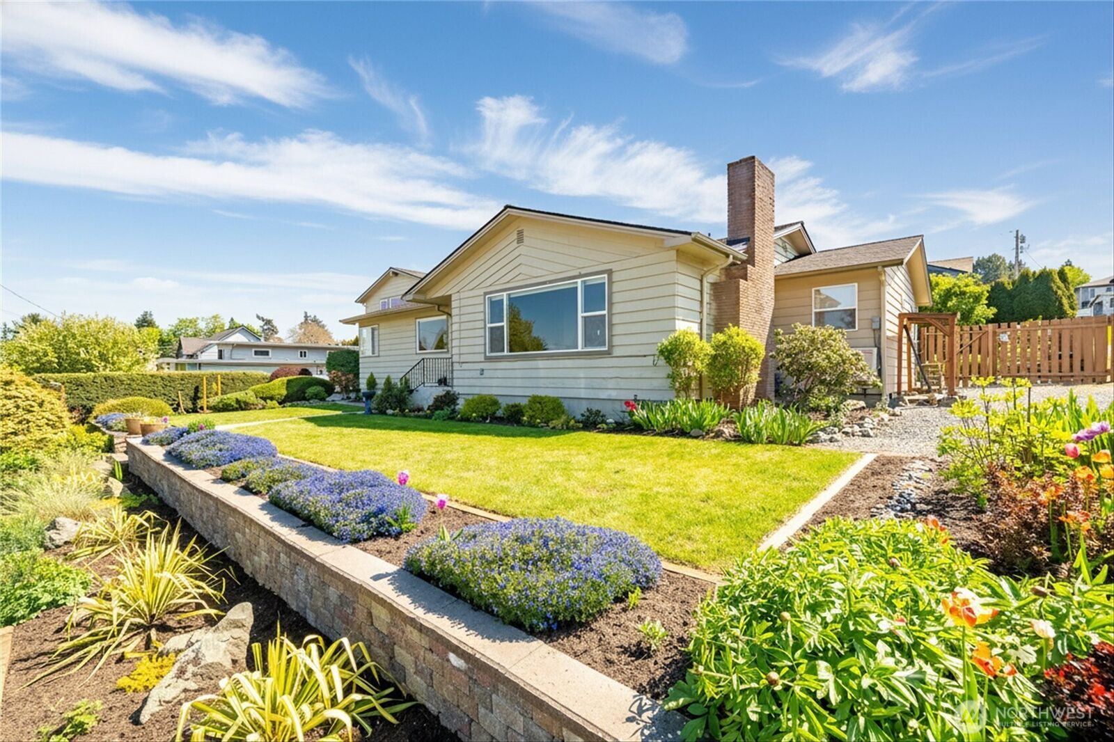 Property Photo:  1119  Longview Avenue  WA 98221 