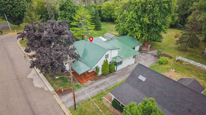 Property Photo: 872 Utica Street WI 53014