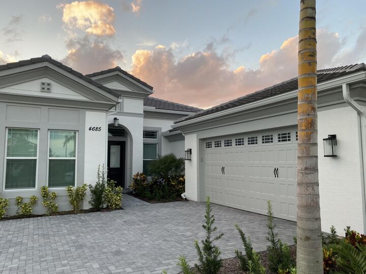 Property Photo: 4685 Estates Circle FL 33470