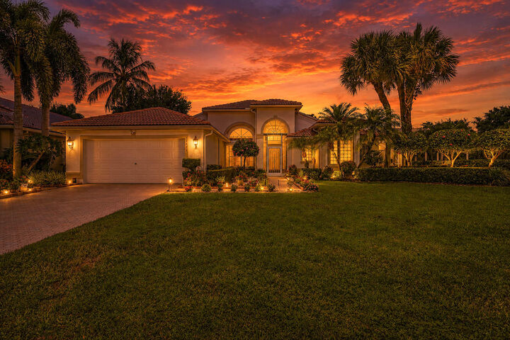 Property Photo:  11279 Kona Court  FL 33437 