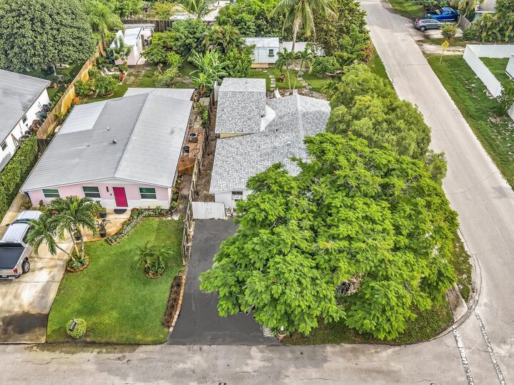 Property Photo:  301 5th Street  FL 33458 