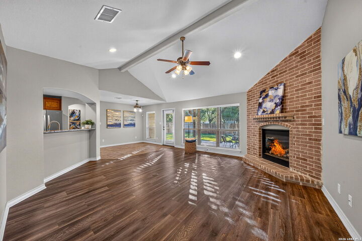 Property Photo: 1827 Oakline TX 78232