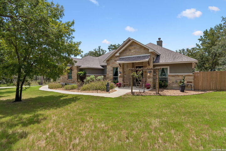 Property Photo: 224 Champions Blvd TX 78121