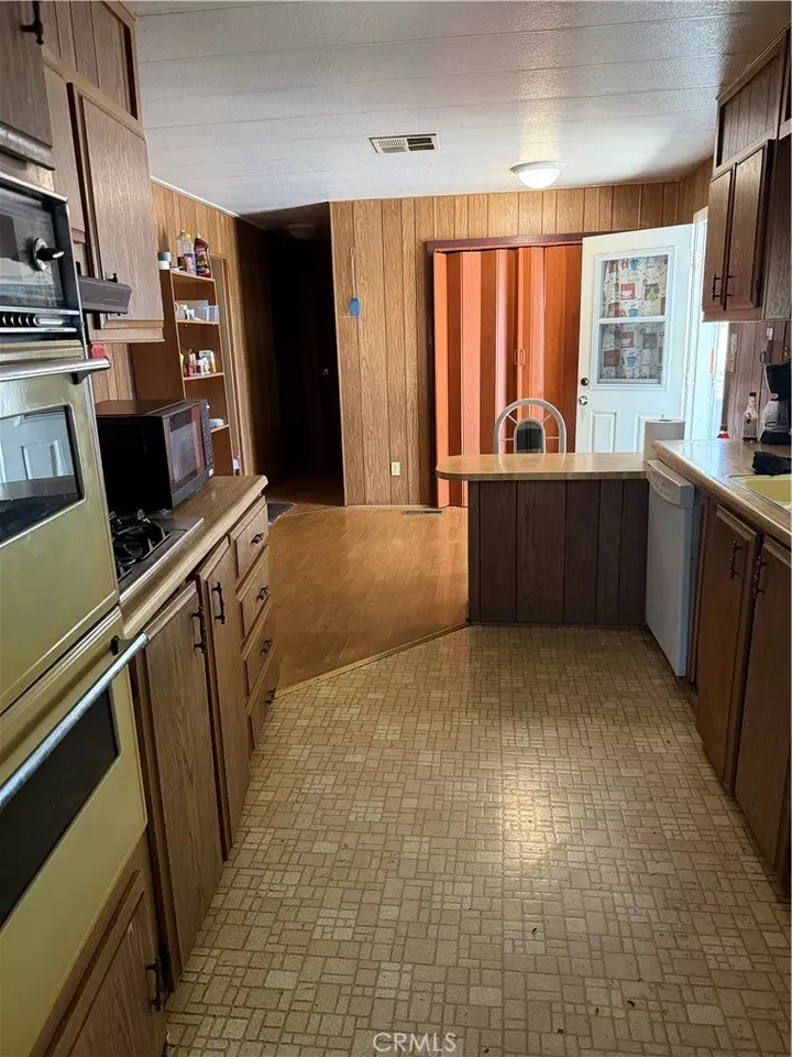 Property Photo: 16860 Slover 61 CA 92337