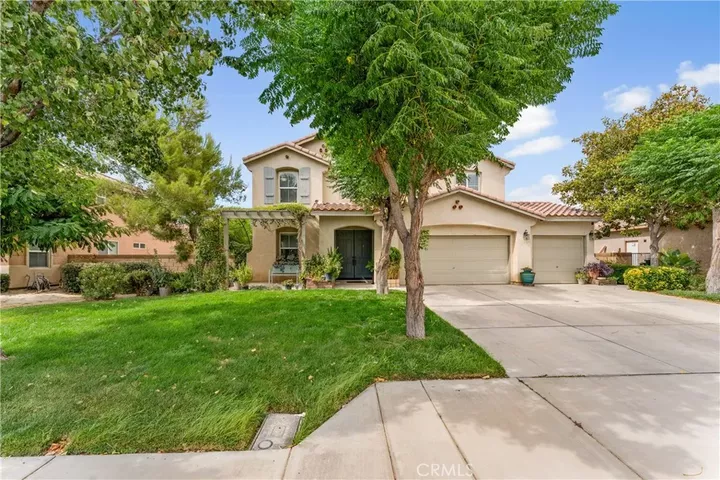 Property Photo: 2821 E Avenue J4 CA 93535
