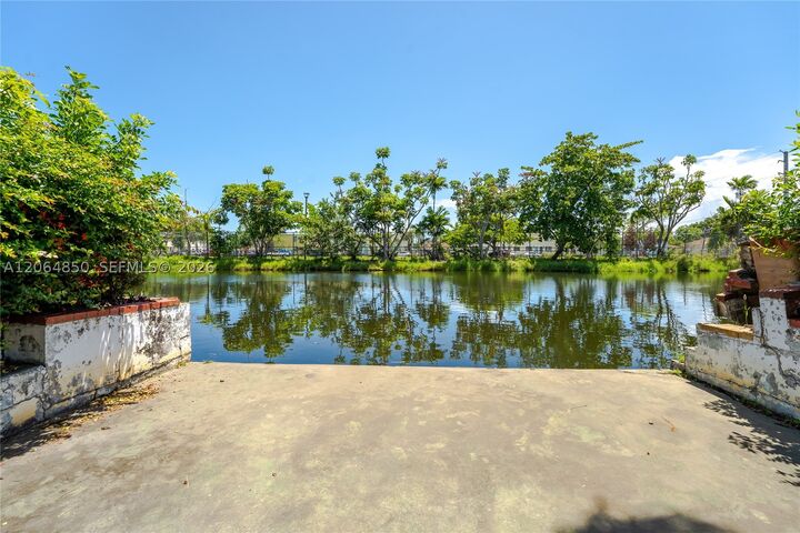 Property Photo:  400 NW 87th St  FL 33150 